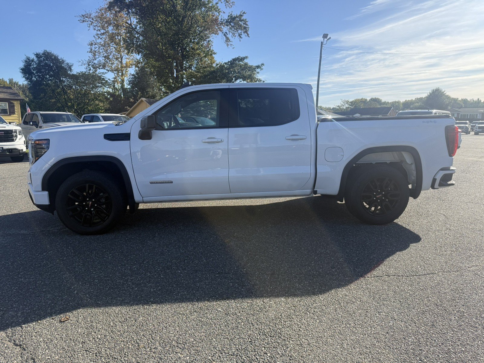 Used 2023 GMC Sierra 1500 Elevation AWD/4WD image 6