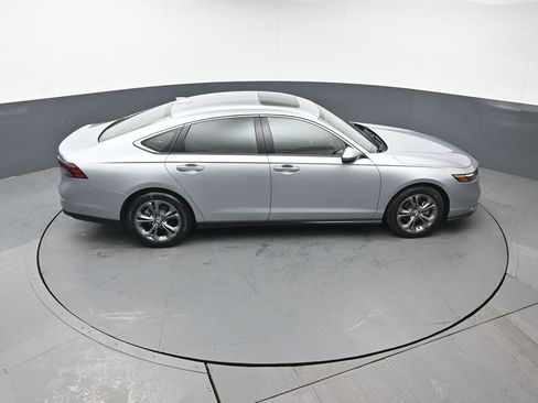 Used 2023 Honda Accord EX image 37
