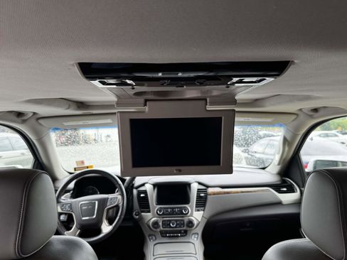 Used 2016 GMC Yukon XL Denali w/ Open Road Package AWD/4WD image 6