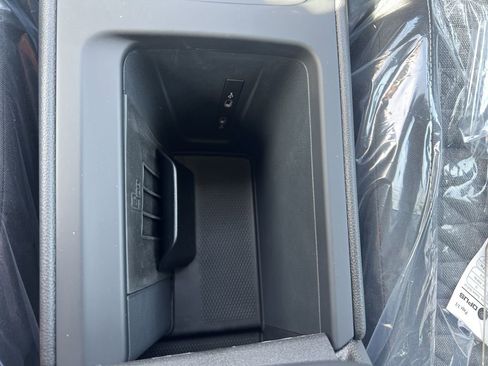 New 2025 Volkswagen Tiguan S image 16