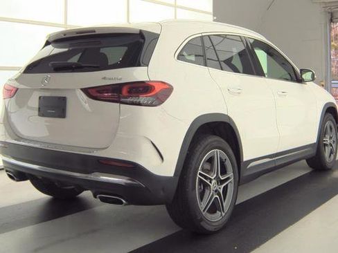 Used 2023 Mercedes-Benz GLA 250 4MATIC w/ AMG Line Exterior image 3