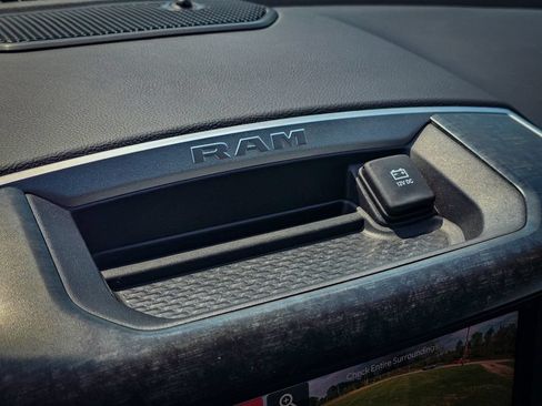 Used 2022 RAM 1500 Big Horn AWD/4WD image 22