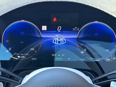 New 2025 Mercedes-Benz Maybach EQS 680 4MATIC image 16