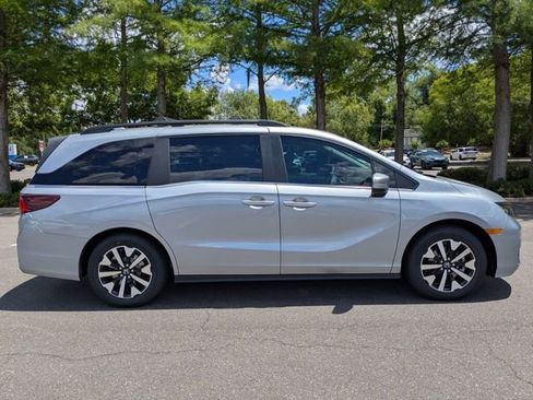New 2026 Honda Odyssey EX-L image 6
