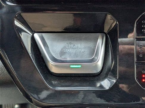 Used 2024 GMC Sierra 2500 AT4 w/ AT4 Preferred Package image 30