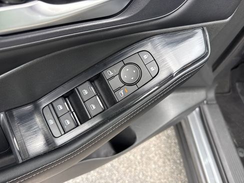 Used 2024 Nissan Rogue SV AWD/4WD image 14