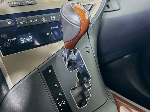 Used 2013 Lexus RX 450h AWD image 25