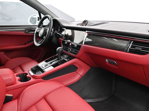 Used 2026 Porsche Macan GTS image 14