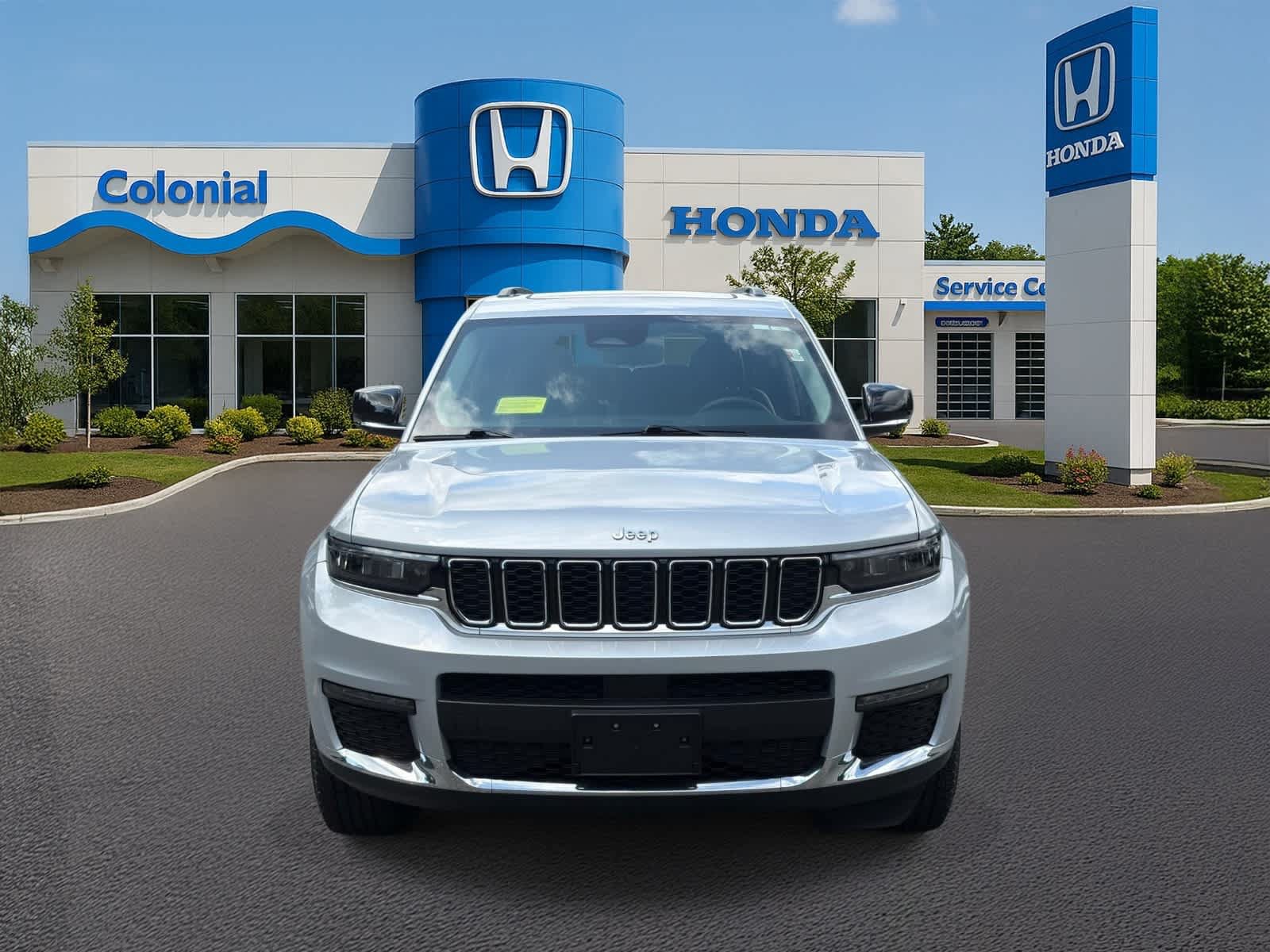 Used 2023 Jeep Grand Cherokee L Limited w/ Trailer Tow Group (B) AWD/4WD image 36