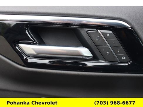 New 2026 Chevrolet Suburban High Country AWD/4WD image 18