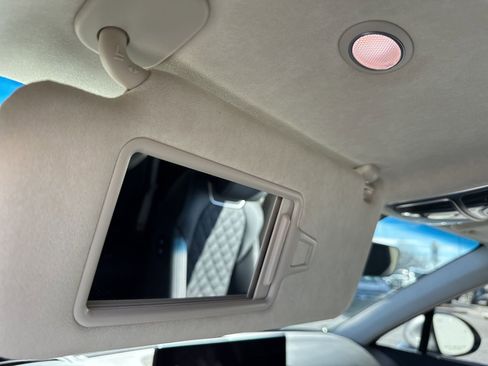 Used 2025 Genesis Electrified GV70 Advanced w/ Prestige Package image 33