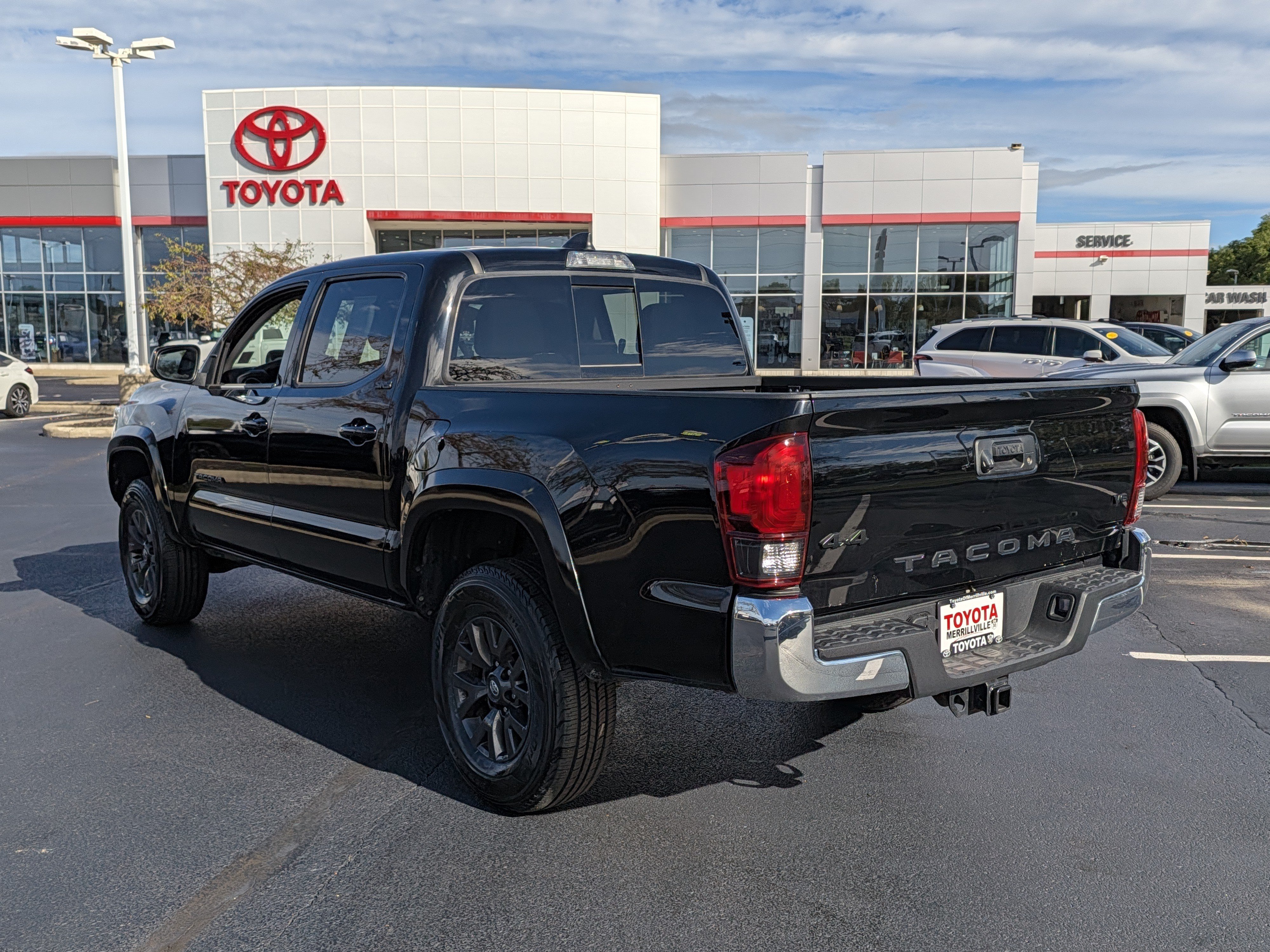 Certified 2023 Toyota Tacoma SR5 AWD/4WD image 6