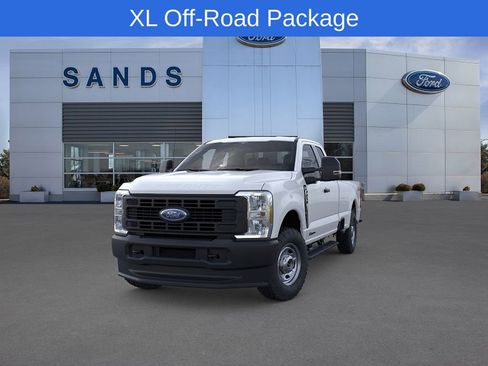 New 2026 Ford F250 XL w/ XL Off-Road Package AWD/4WD image 2