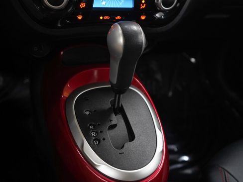 Used 2015 Nissan Juke SL FWD image 23