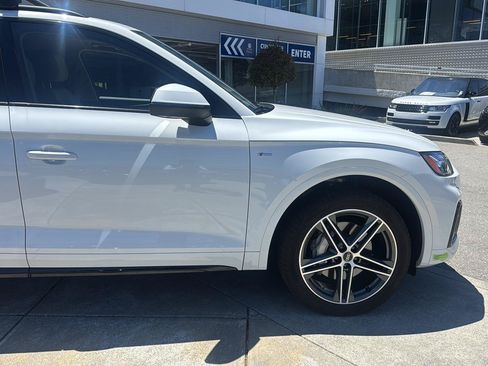 Used 2023 Audi Q5 e Premium Plus AWD/4WD image 15