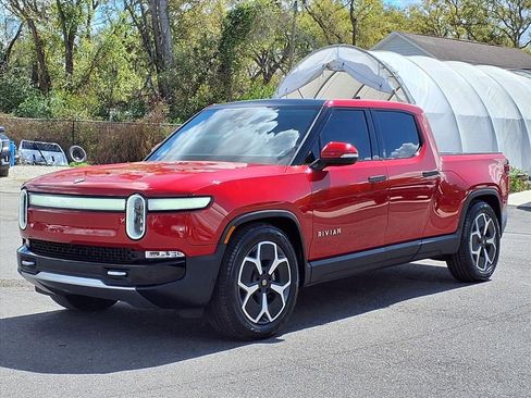 Used 2024 Rivian R1T Adventure image 3