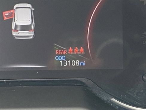 Certified 2025 Toyota RAV4 LE image 32