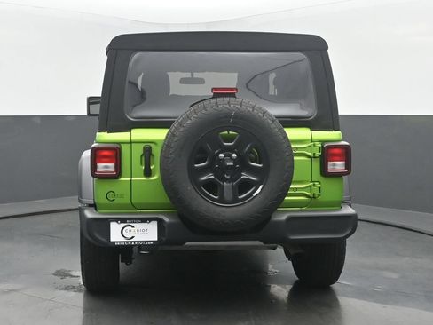 Used 2025 Jeep Wrangler Sport AWD/4WD image 5