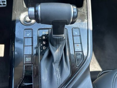 Certified 2025 Kia Niro EX Touring FWD image 10