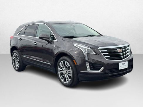 Used 2019 Cadillac XT5 Luxury image 1