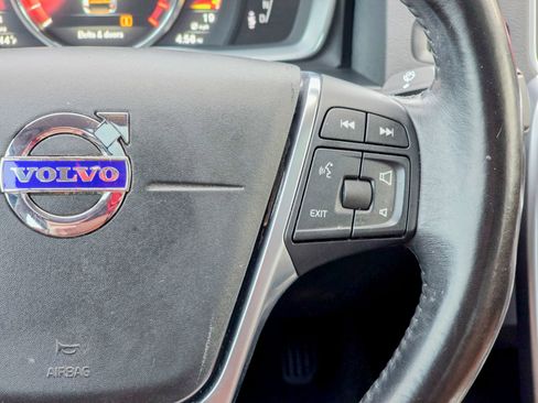 Used 2018 Volvo S60 T5 Inscription image 37