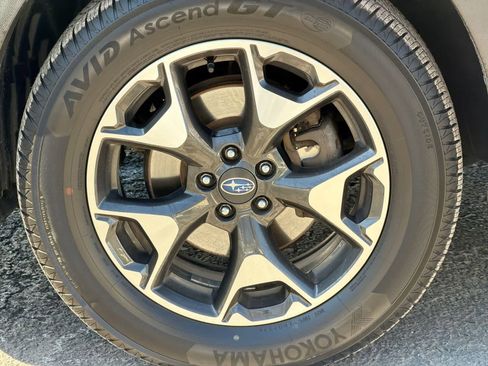 Used 2019 Subaru Crosstrek 2.0i Premium image 14