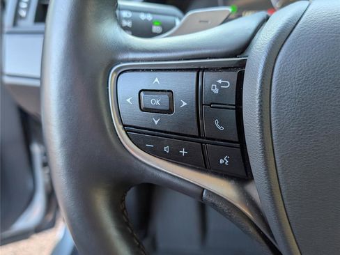 Certified 2025 Lexus ES 300h w/ Premium Package image 22