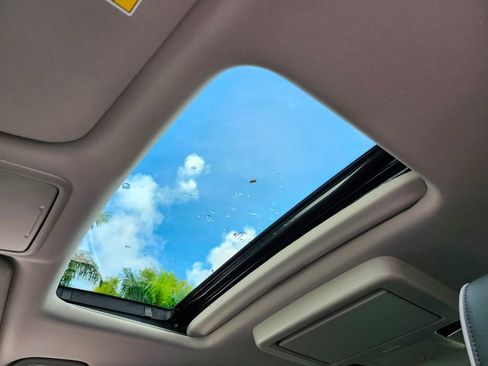 New 2026 Honda Odyssey Touring image 22