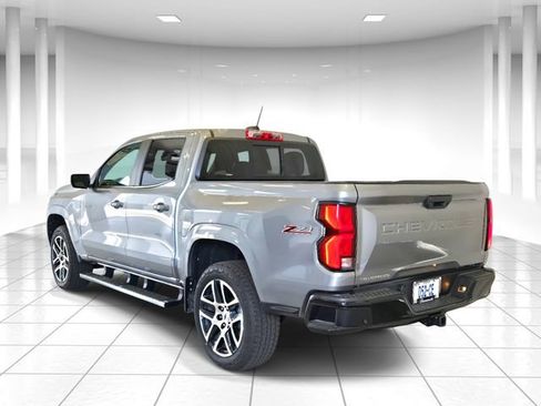 Used 2024 Chevrolet Colorado Z71 w/ Z71 Convenience Package 2 image 3