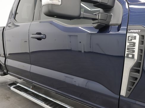 Used 2023 Ford F350 Lariat w/ FX4 Off-Road Package AWD/4WD image 25
