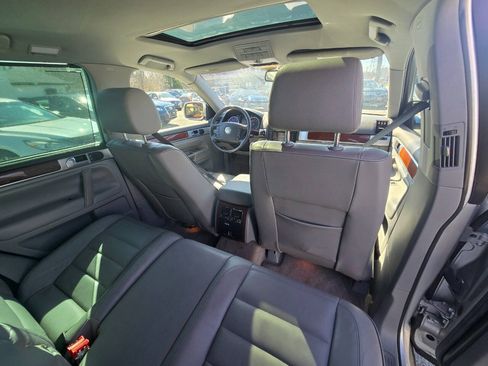 Used 2005 Volkswagen Touareg V6 AWD/4WD image 46