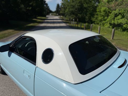 Used 2003 Ford Thunderbird RWD image 19