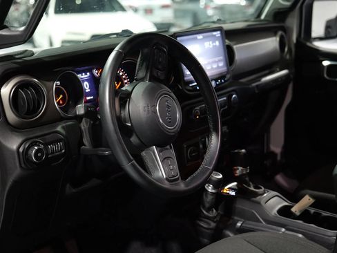 Used 2020 Jeep Wrangler Sport AWD/4WD image 13