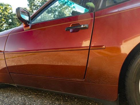 Used 1986 Porsche 944 Turbo image 24