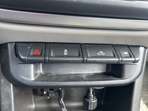 Used 2019 Chevrolet Colorado W/T w/ Custom Special Edition image 21