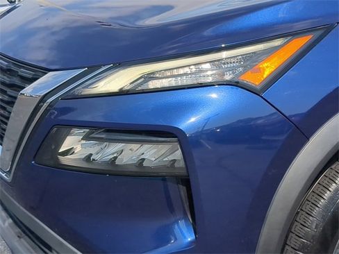 Used 2021 Nissan Rogue S image 9