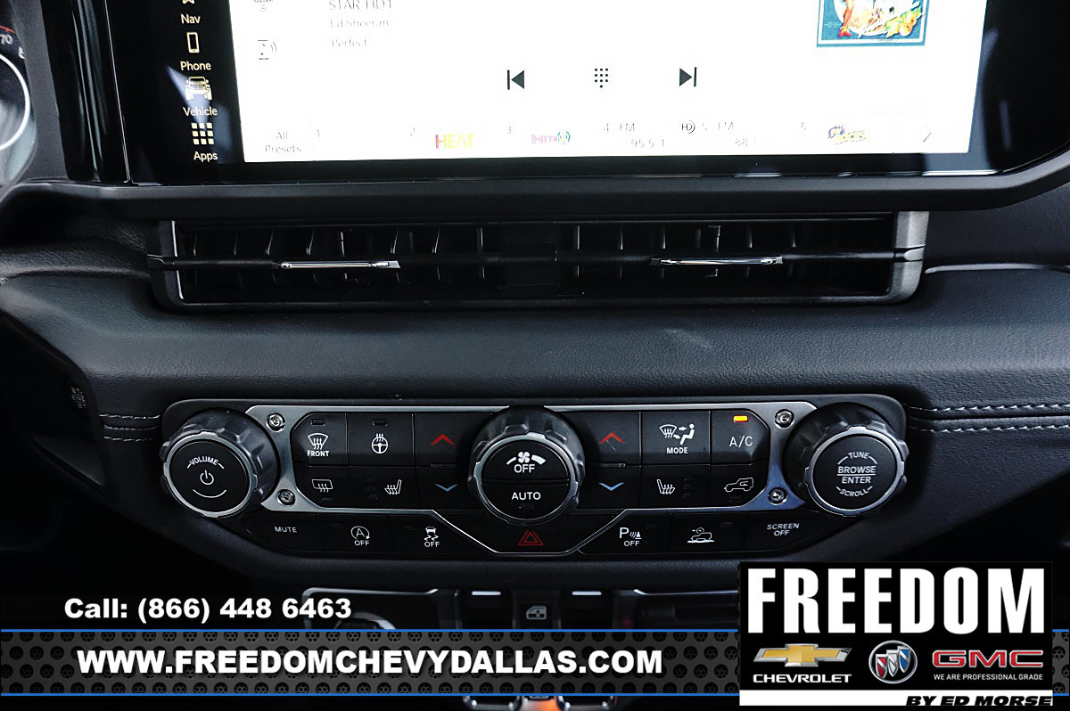 Used 2025 Jeep Gladiator Sport AWD/4WD image 17