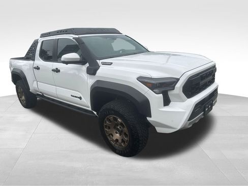Used 2025 Toyota Tacoma 4x4 Double Cab Hybrid w/ Tow Tech Package image 36