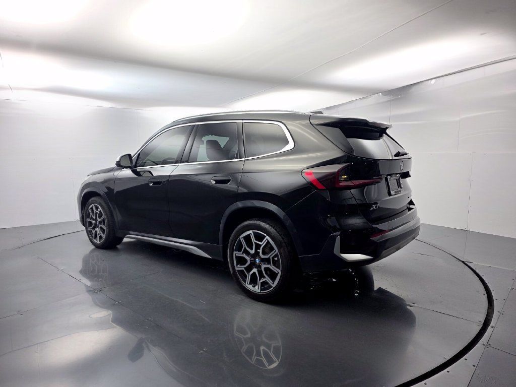 Certified 2024 BMW X1 xDrive28i w/ Convenience Package AWD/4WD image 4