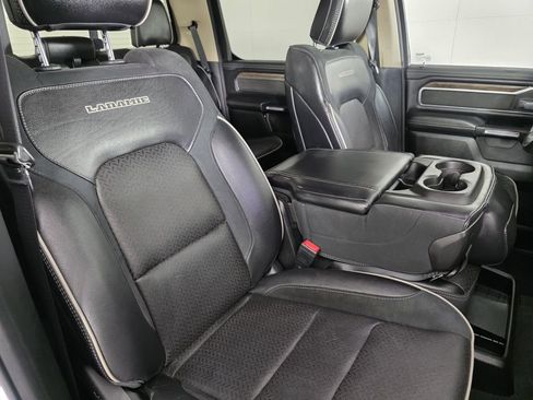 Certified 2020 RAM 1500 Laramie w/ Off Road Group image 32