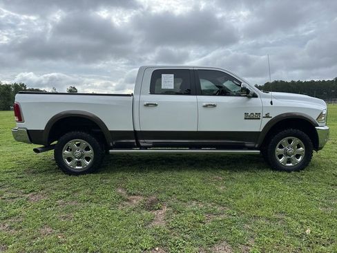 Used 2017 RAM 2500 Laramie AWD/4WD image 4
