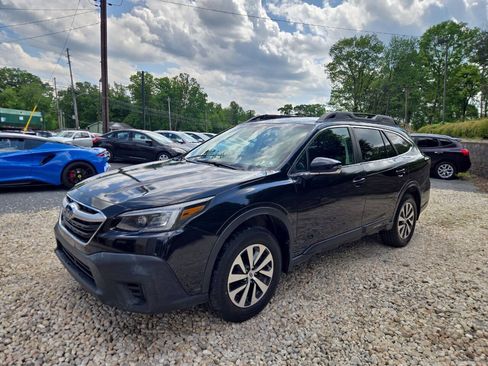 Used 2022 Subaru Outback Premium AWD/4WD image 2
