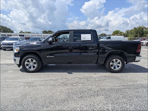 Used 2024 RAM 1500 Laramie AWD/4WD image 4