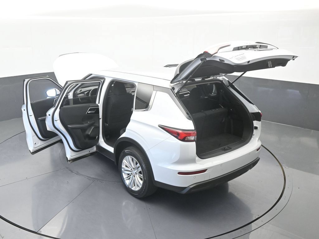 Used 2024 Mitsubishi Outlander ES FWD image 69
