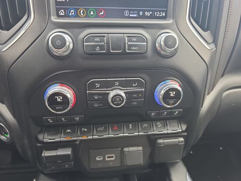 Used 2022 GMC Sierra 1500 AT4 w/ AT4 Preferred Package AWD/4WD image 21