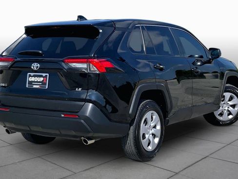 Used 2025 Toyota RAV4 LE FWD image 13