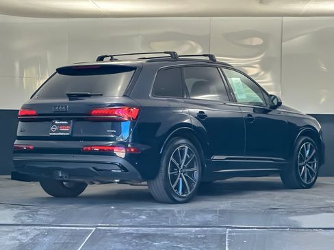 Used 2023 Audi Q7 3.0T Prestige w/ Prestige Package AWD/4WD image 3