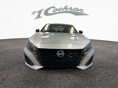 Used 2023 Nissan Altima 2.5 SR image 29
