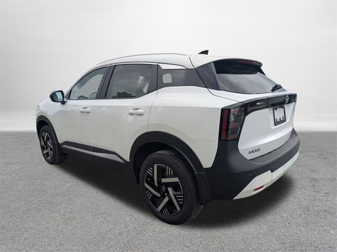 New 2026 Nissan Kicks SV image 5