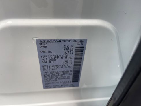 New 2025 Nissan Pathfinder Platinum image 33